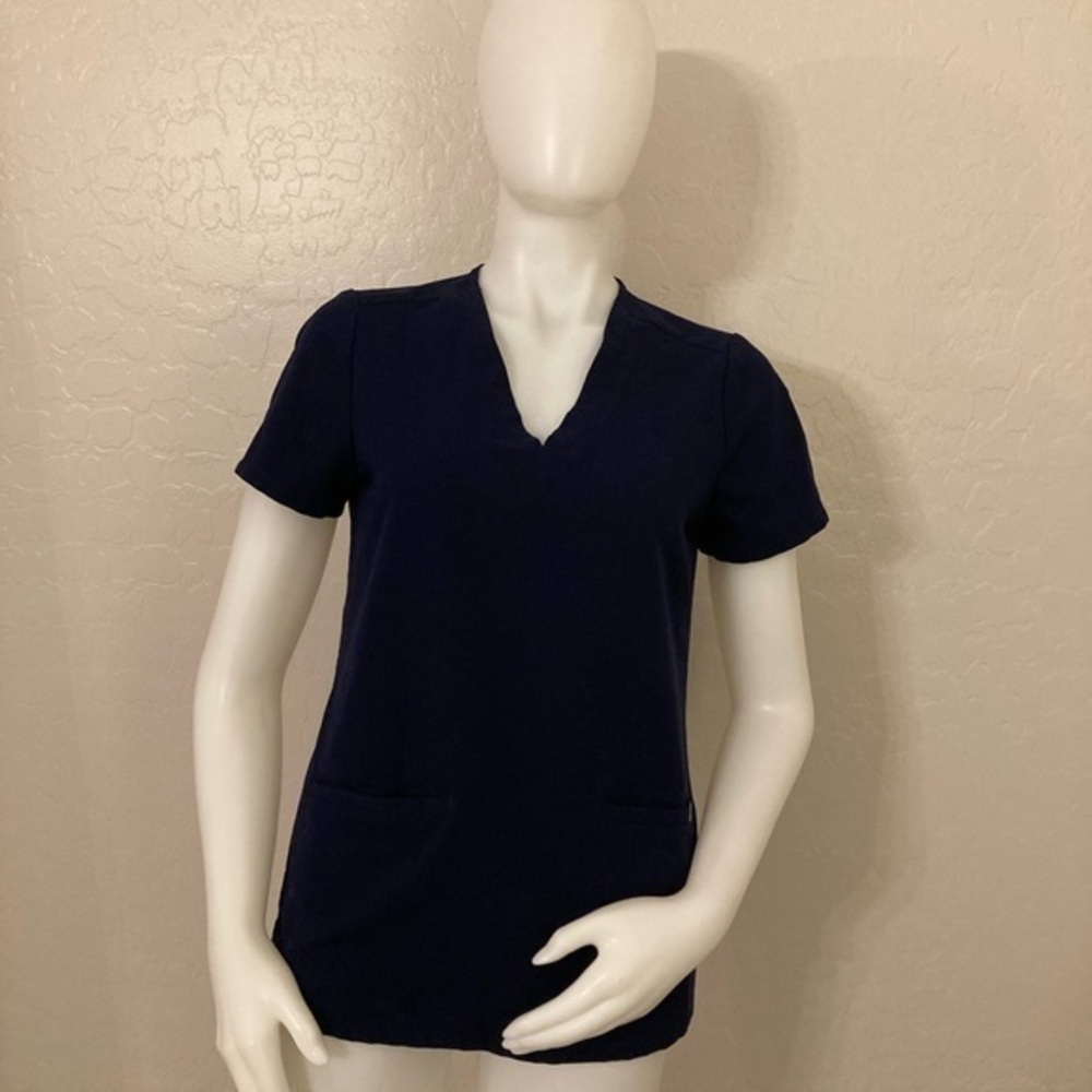 Figs Women’s Navy Blue Two Front Welt Pockets Scrubs Top XS